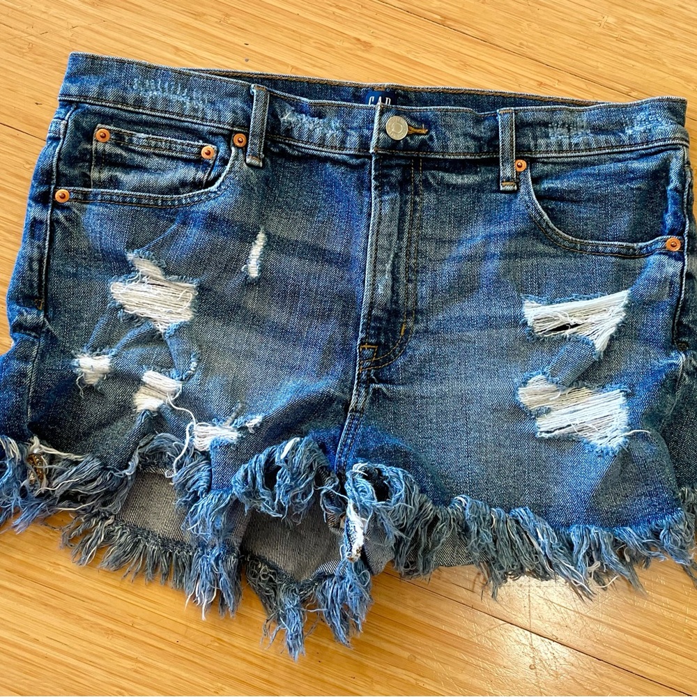 GAP Denim Shorts Destructed 32